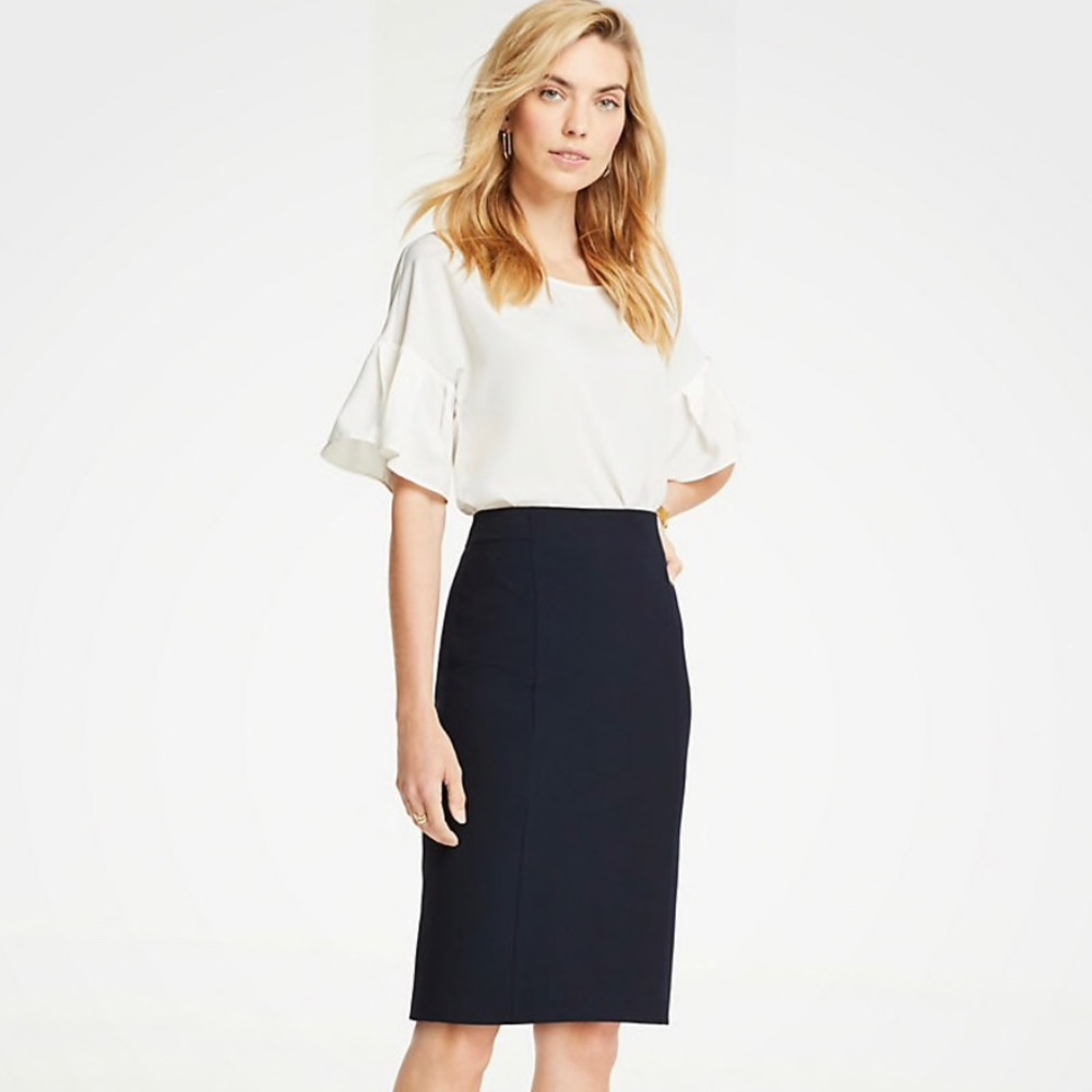 Ann Taylor Black pencil skirt size 8
